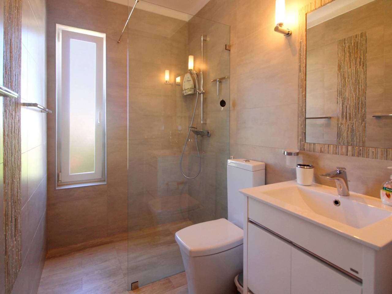 Foto 10 von 16: Schicke Villa mit privatem Pool und Klima - 4 Pers.