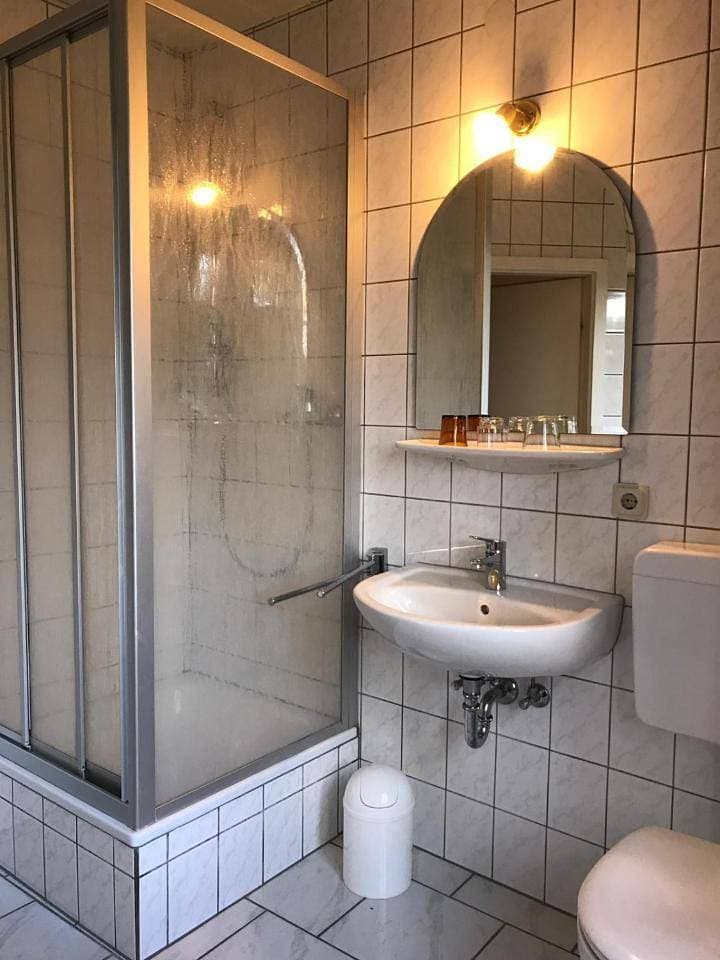 Foto 9 von 11: Double Room with Private Bathroom