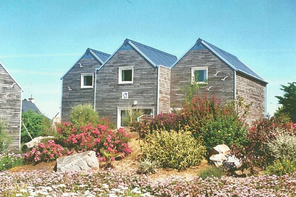 Foto 10 von 30: Haus am Meer in einer Residenz mit Parkett 400 m vom weißen Strand Sablons