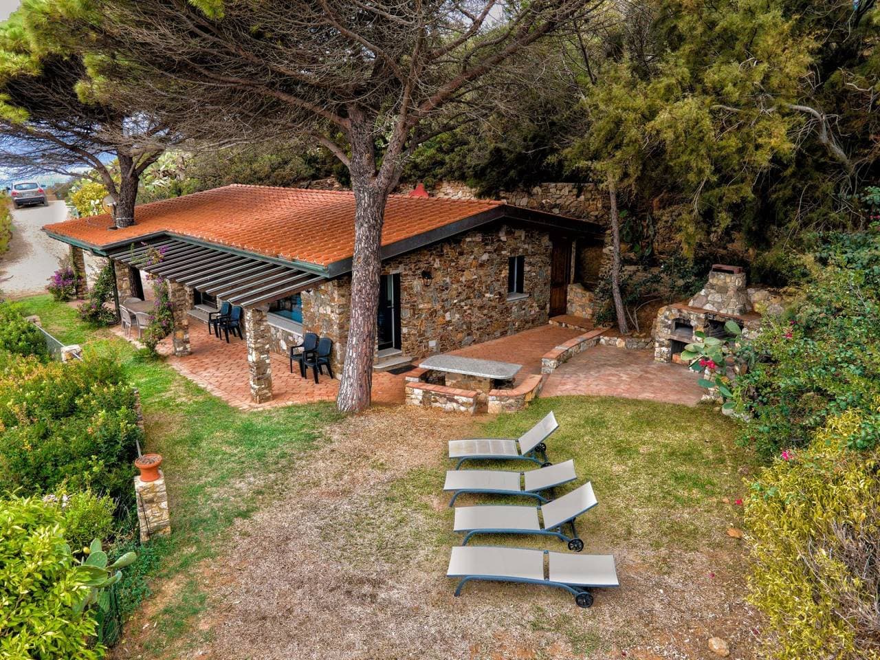 Foto 11 von 38: Villa für 8 Personen mit Pool