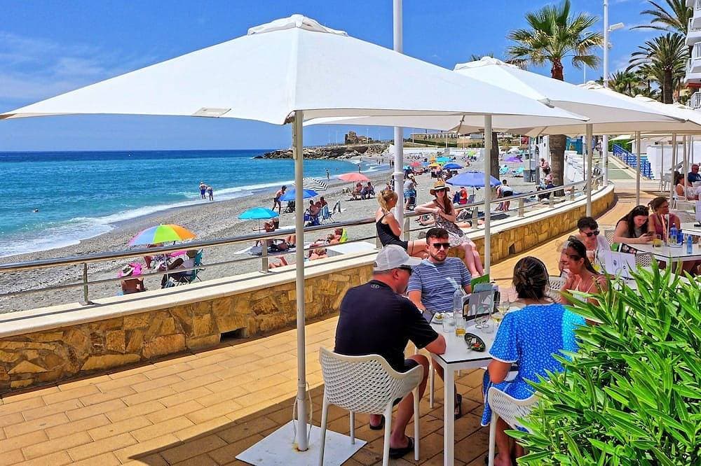 Foto 11 von 20: Seafront Apartment With Pool Torrecilla Beach Nerja