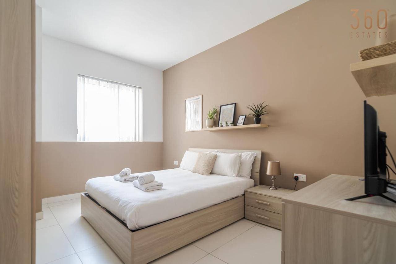 Lovely fully equipped 1BR APT in Gzira with WIFI & AC by 360 Estates 1