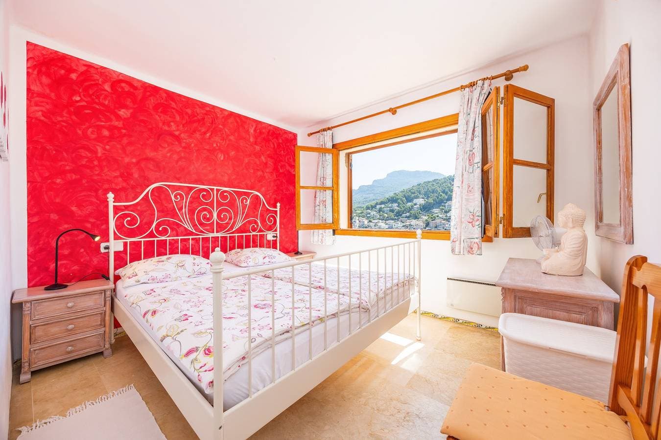 Foto 10 von 28: Apartment „Montemar 19“ mit Meerblick, Gemeinschaftspool und WLAN