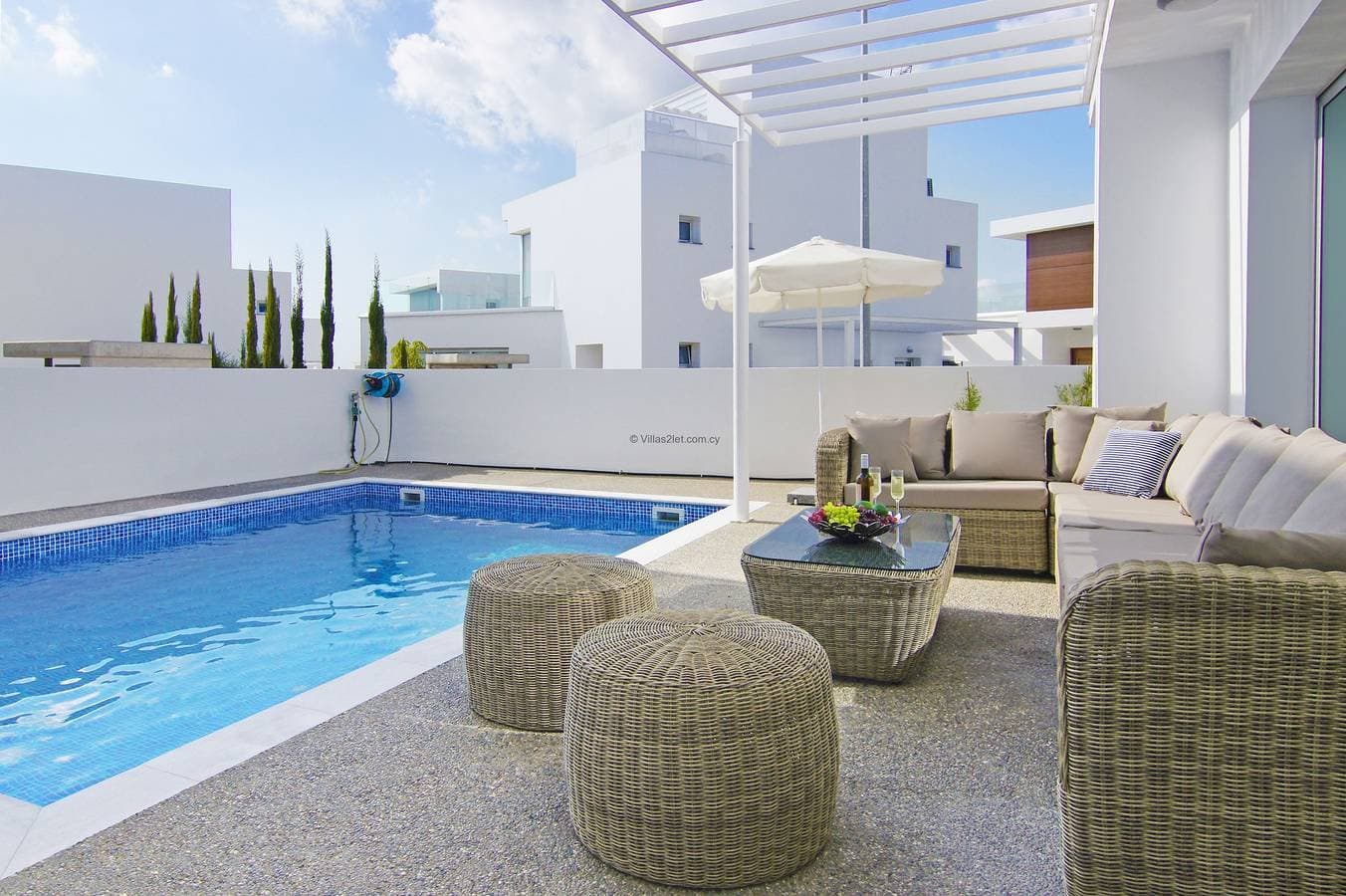Foto 8 von 43: Villa für 7 Personen mit Balkon