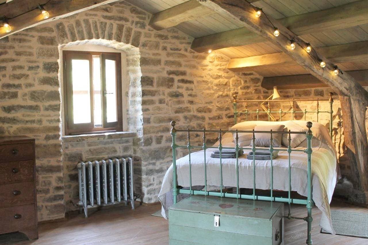 Bolara 60: the Cottage 1
