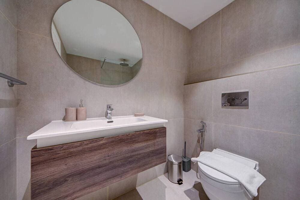 Foto 7 von 30: The Official Mercury Suite With Pool & Strong WIFI