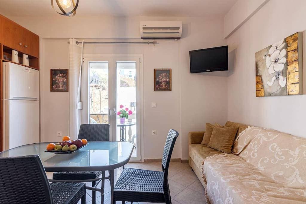 Foto 8 von 38: One-Bedroom Apartment with Balcony
