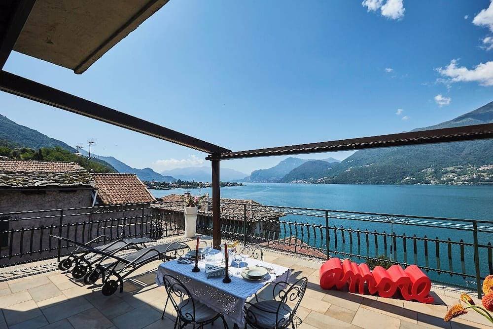 Stunning lake view terrace in a medieval village 1