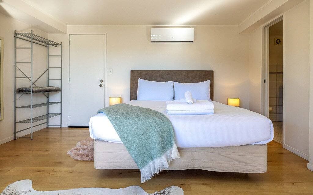 Foto 4 von 26: Aqua Sands  Studio 1 - Little Oneroa beach