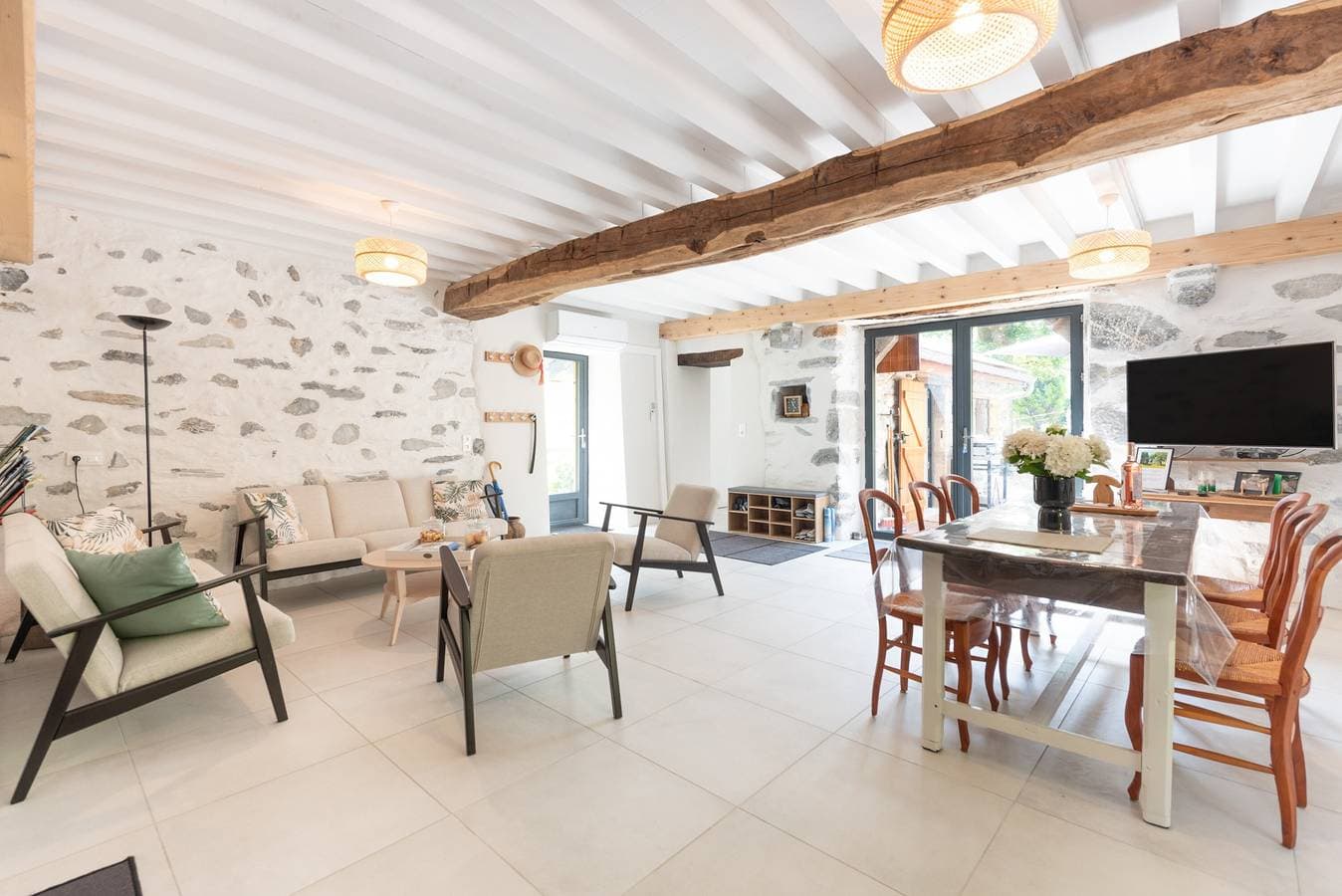 Foto 7 von 45: Ferienhaus 'L'authentik' mit Bergblick, privater Terrasse & Klimaanlage