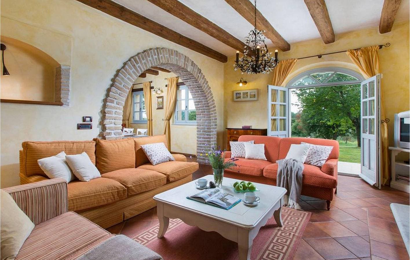 Foto 4 von 25: Reizende 1-Zimmer-Wohnung mit Pool in der Nähe des Stadtzentrums von Musalez