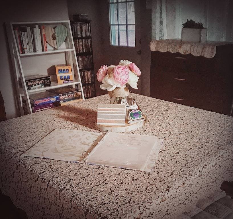 Foto 13 von 51: Romantische Waterfront Shabby Chic Hütte am Clark Fork River!  #SchwankyCabin