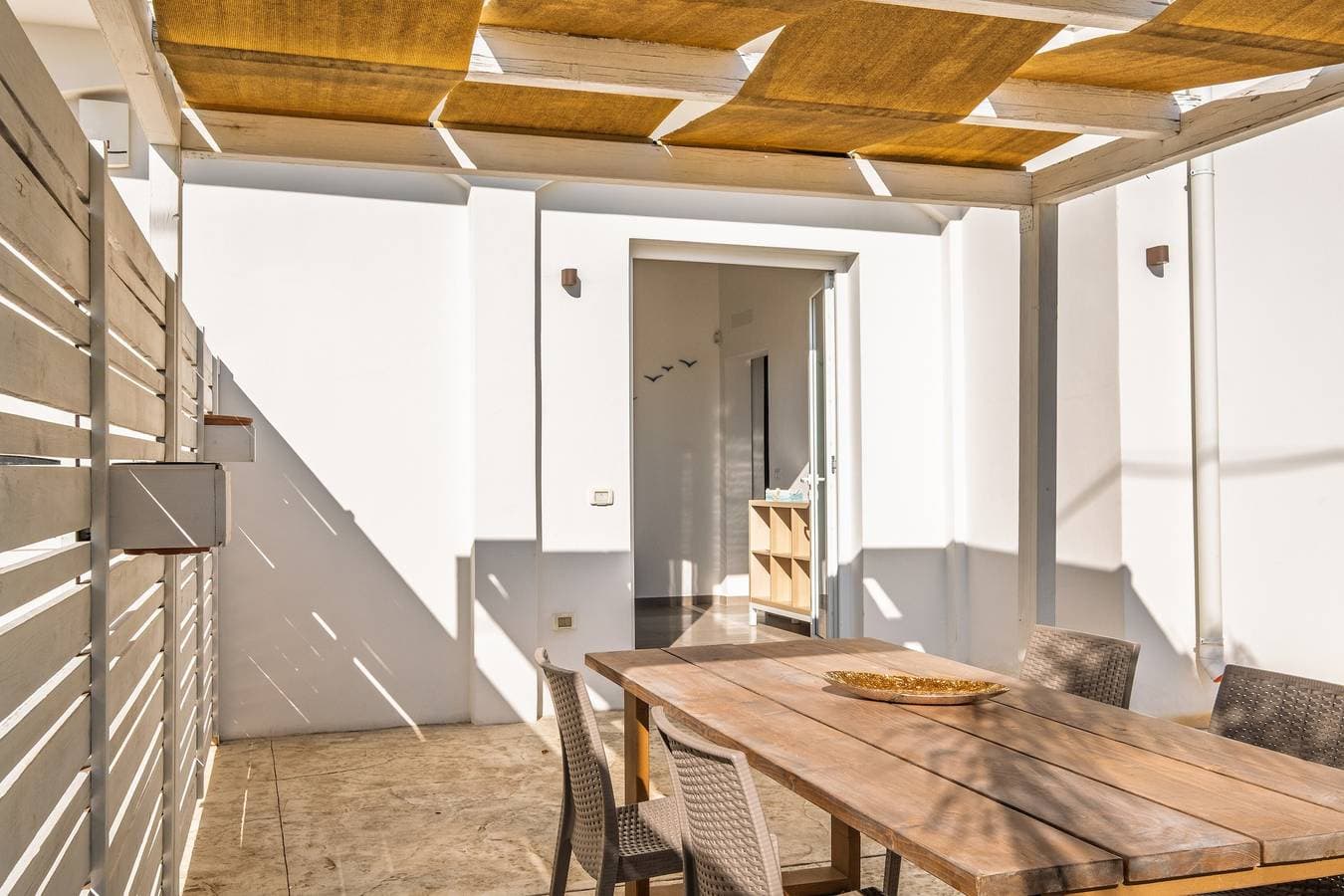 Foto 3 von 31: Casa Vacanze 'Arvèa – Lux Coastal Essence' mit Gemeinschaftsterrasse, WLAN und Klimaanlage