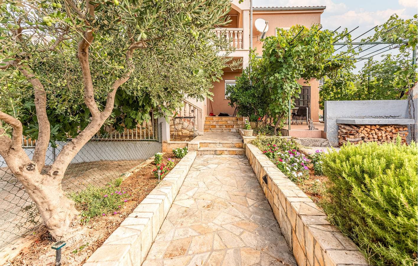 Foto 9 von 27: Gemütliche Ferienwohnung am Meer mit Terrasse, WLAN und Parkplatz