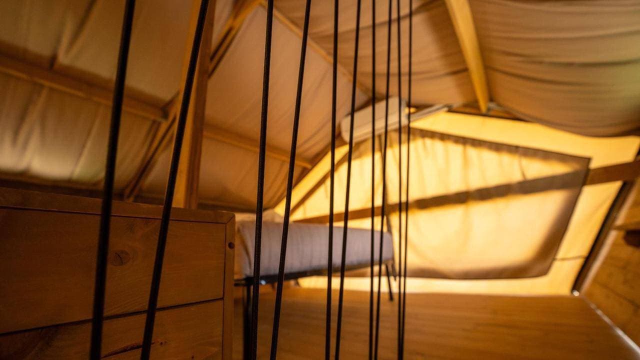 Foto 13 von 21: Tent