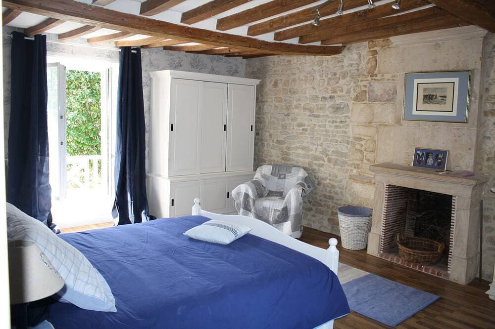 Foto 4 von 30: Tracy sur Mer. Charming renovated residence for up to 12 people