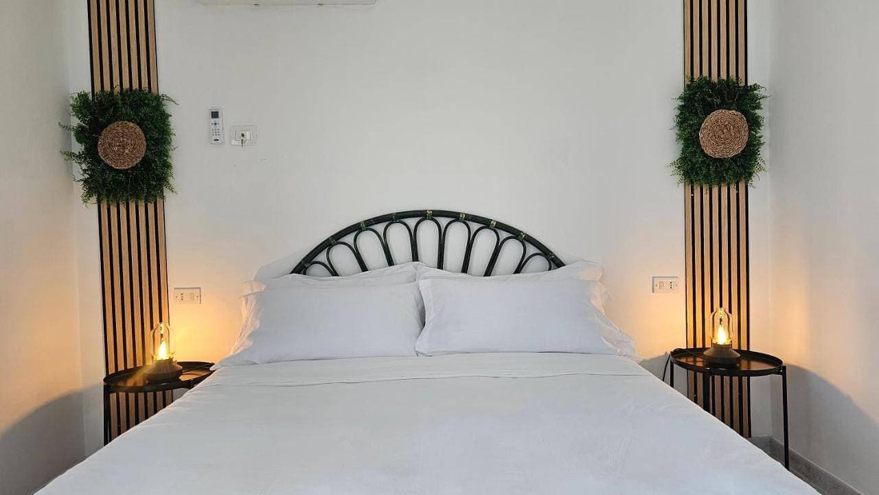 Foto 12 von 19: Double Room with Balcony and Sea View