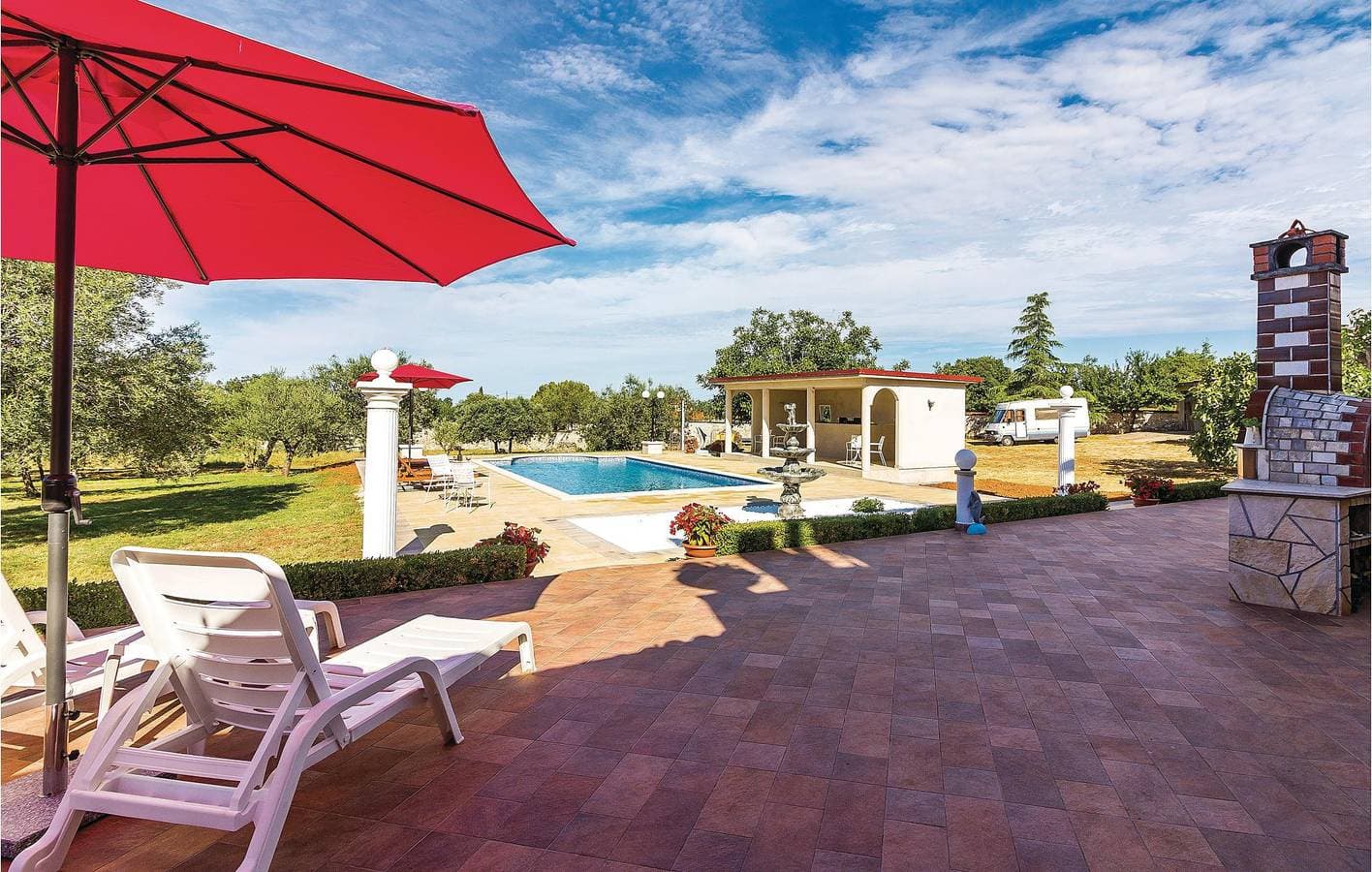 Foto 11 von 37: Reizende Ferienwohnung mit Terrasse und Pool, 1,5 km vom Strand von Fažana entfernt