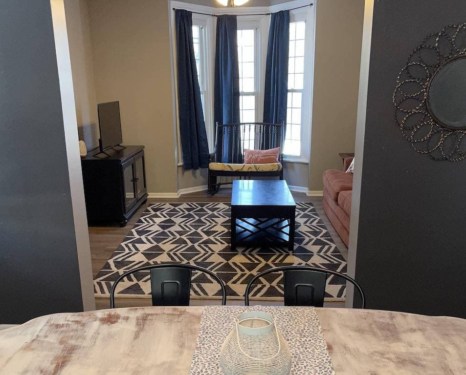 Renwick Mansion Guest House 1