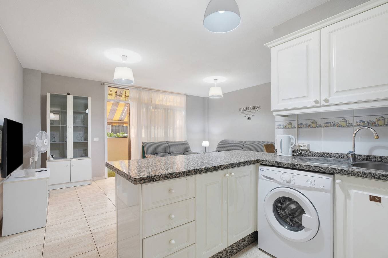Foto 11 von 25: Ferienhaus "Vivienda Vacacional Atlántida" mit 2 Gemeinschaftspools, 2 privaten Terrassen und WLAN