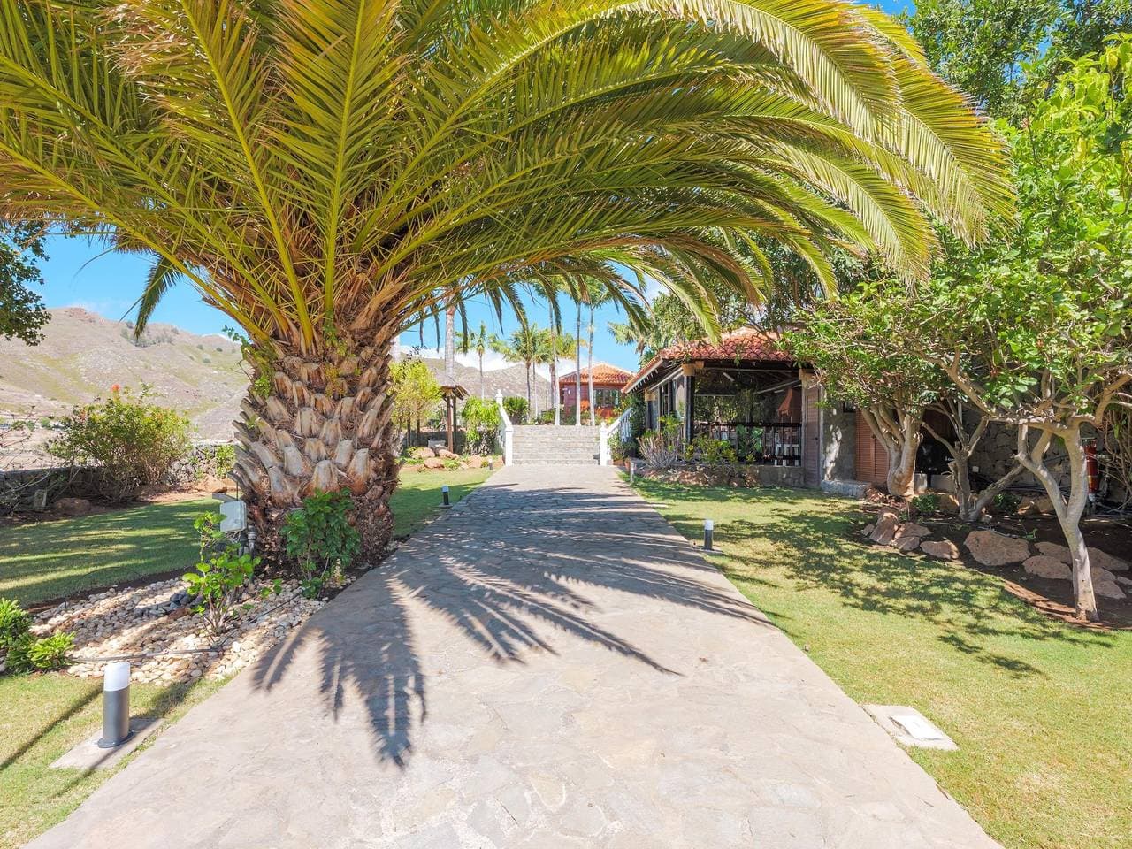 Foto 8 von 37: Ferienhaus für 4 Personen mit Pool