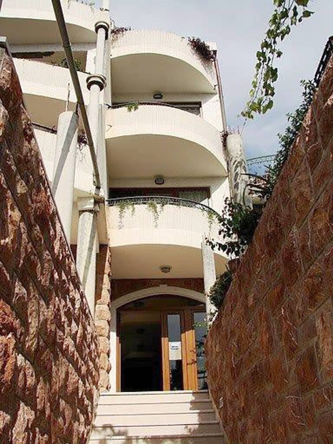 Foto 10 von 24: Levantin Inn half, 1 Apt N15, Sveti Stefan, Montenegro