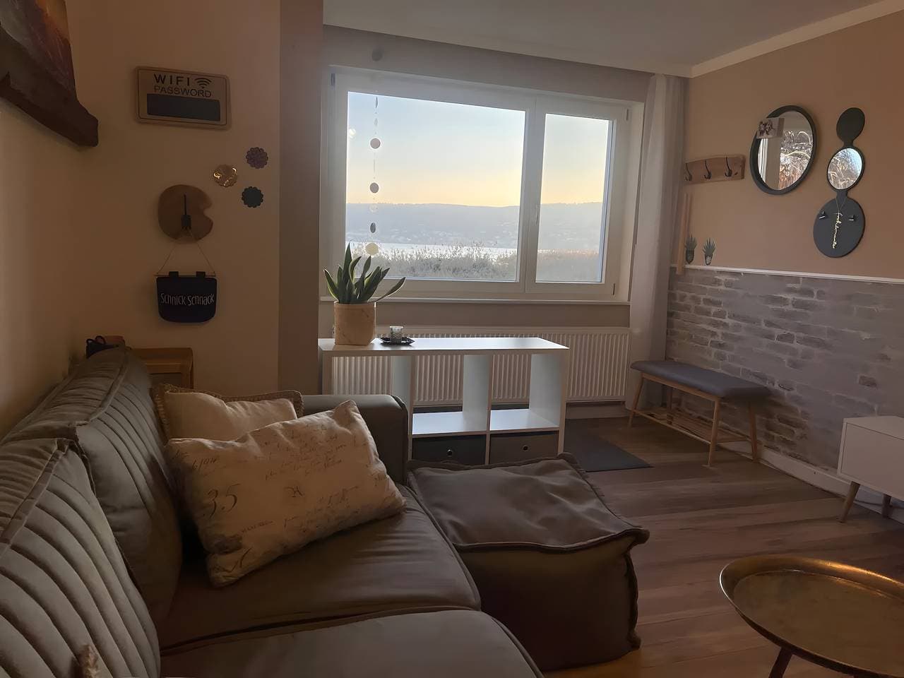 Foto 7 von 45: Premium Ferienwohnung 'Seezauber Direkt Am Wasser' mit Seeblick, privater Terrasse und WLAN