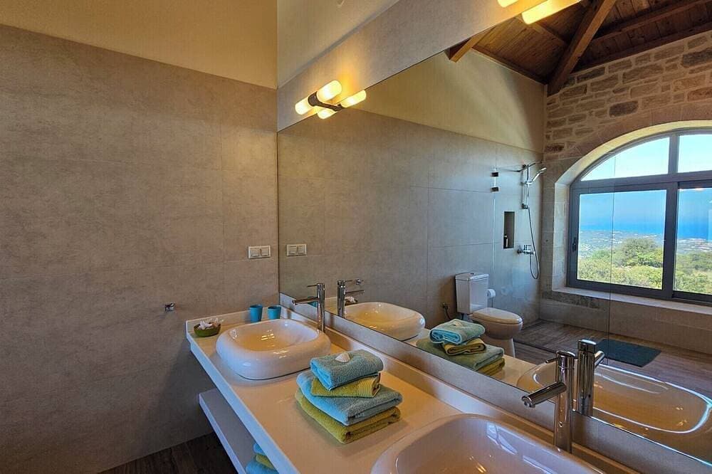 Foto 9 von 30: Naturstein - Villa Lemoni mit traumhaftem Ausblick und beheizbarem Pool