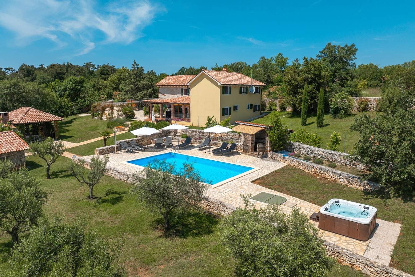 Villa Nina 1