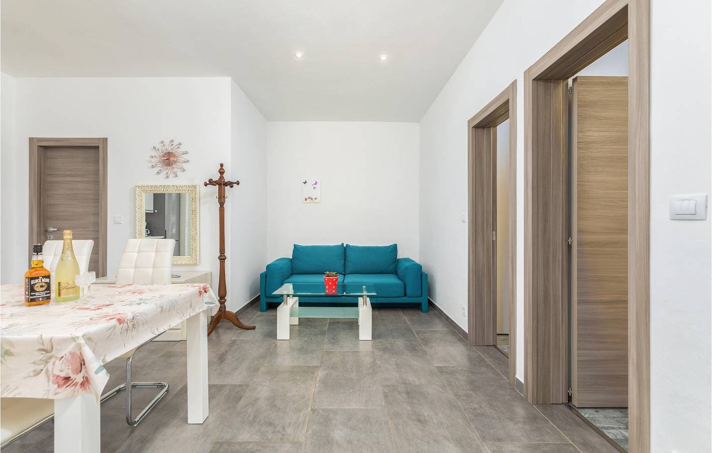 Foto 5 von 23: Modernes Apartment in Vodnjan: In Stadtnähe, WLAN & Terrasse