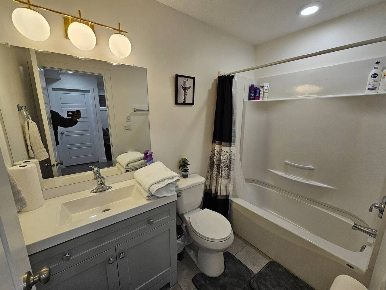 Foto 5 von 28: Gemütliche Souterrain-Suite mit eigenem Eingang in Saskatoon