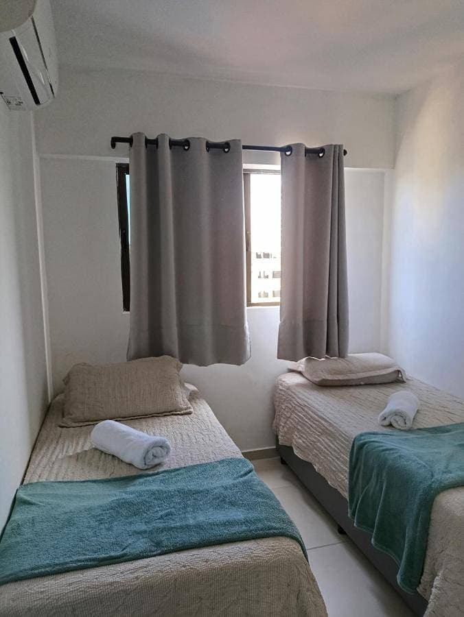 Alugo QUARTO em Apartamento -Centro de Recife 1
