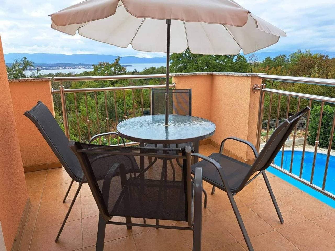 Foto 11 von 31: Wohnung mit Terrasse