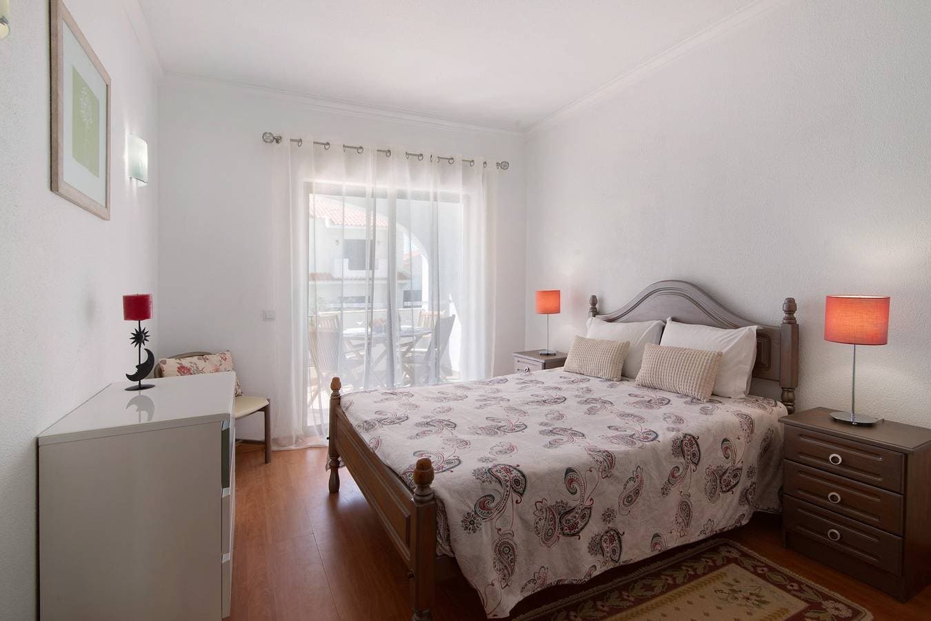 Foto 11 von 35: Geräumige 2-Zimmer-Wohnung mit privater Terrasse, WLAN und Klimaanlage