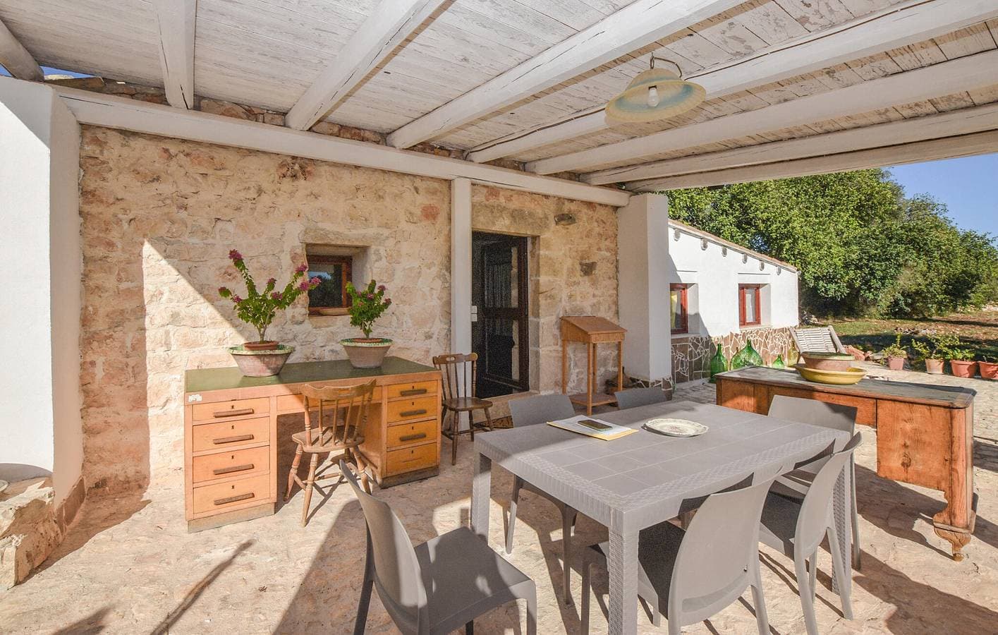 Foto 5 von 25: Charmante Wohnung mit AC, Parkplatz, Terrasse & WiFi