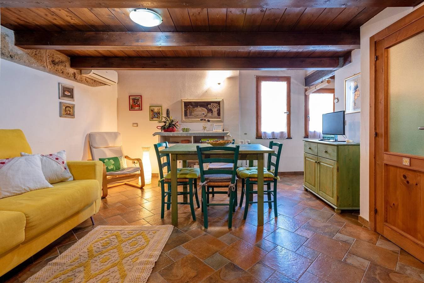 Foto 6 von 31: Topaz in Old Town!  Romantic  near the sea! Alghero smart country style! Wi-Fi