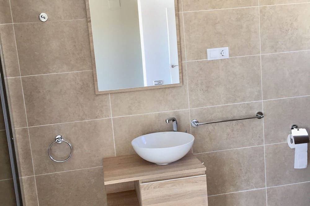 Foto 8 von 29: Schöne freistehende Villa auf einem privaten, sicheren Grundstück mit Pool