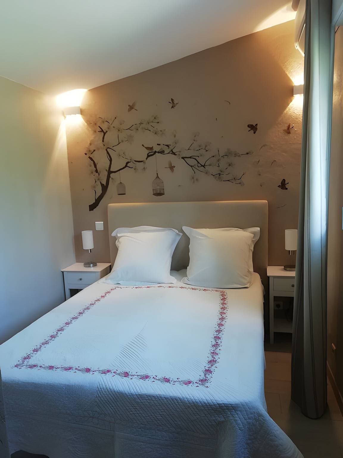 Foto 5 von 17: Ferienhaus „Gîte Solène“ mit Gemeinschaftspool, WLAN und Klimaanlage