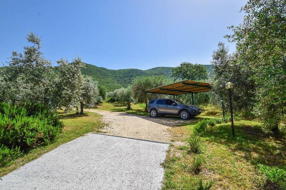 Foto 9 von 30: Freistehende Villa mit privatem und eingezäuntem Pool 1,6 km Montecchio, 20 km von Orvieto.