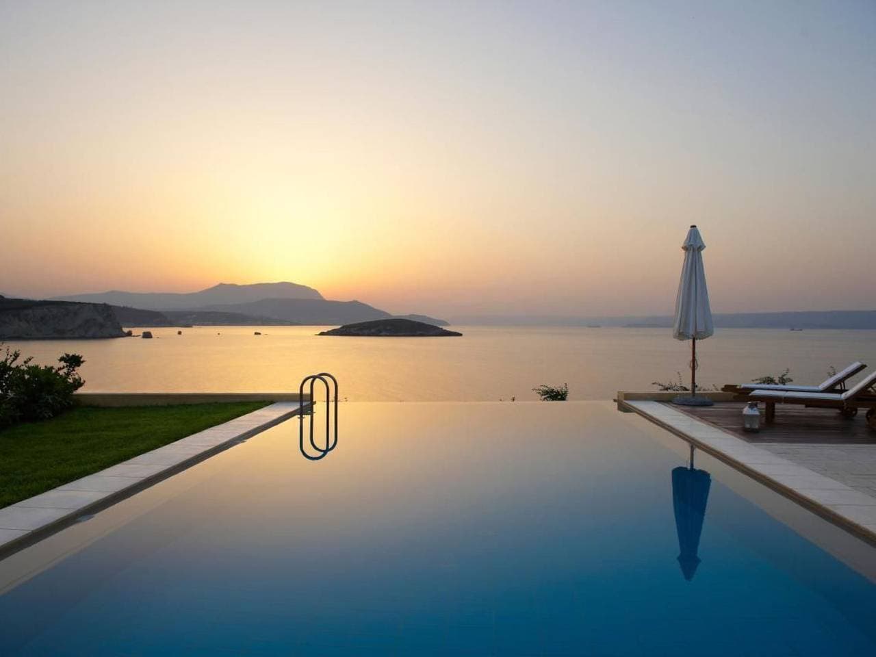 Anemos Villa Ferienhaus Aussicht Gemütlicher beheizter Pool 1