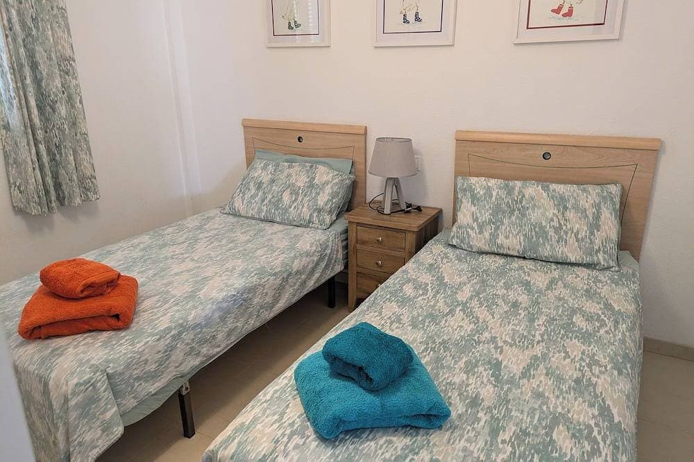 Foto 3 von 13: Beachfront Oasis Del Mar I – Ground Floor 2 Bed / 2 Bath with Pool
