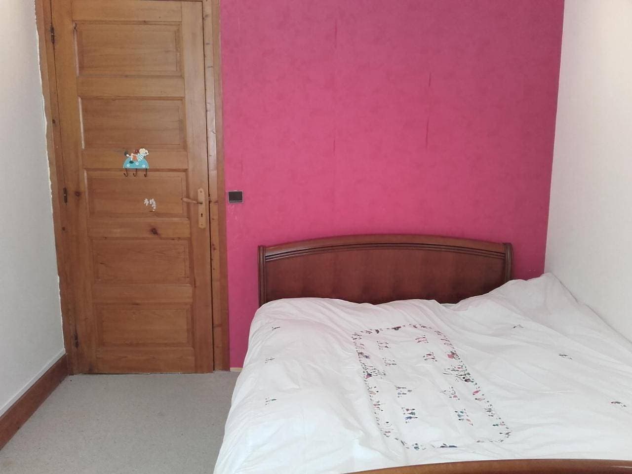 Foto 8 von 8: Double Room with Shared Bathroom