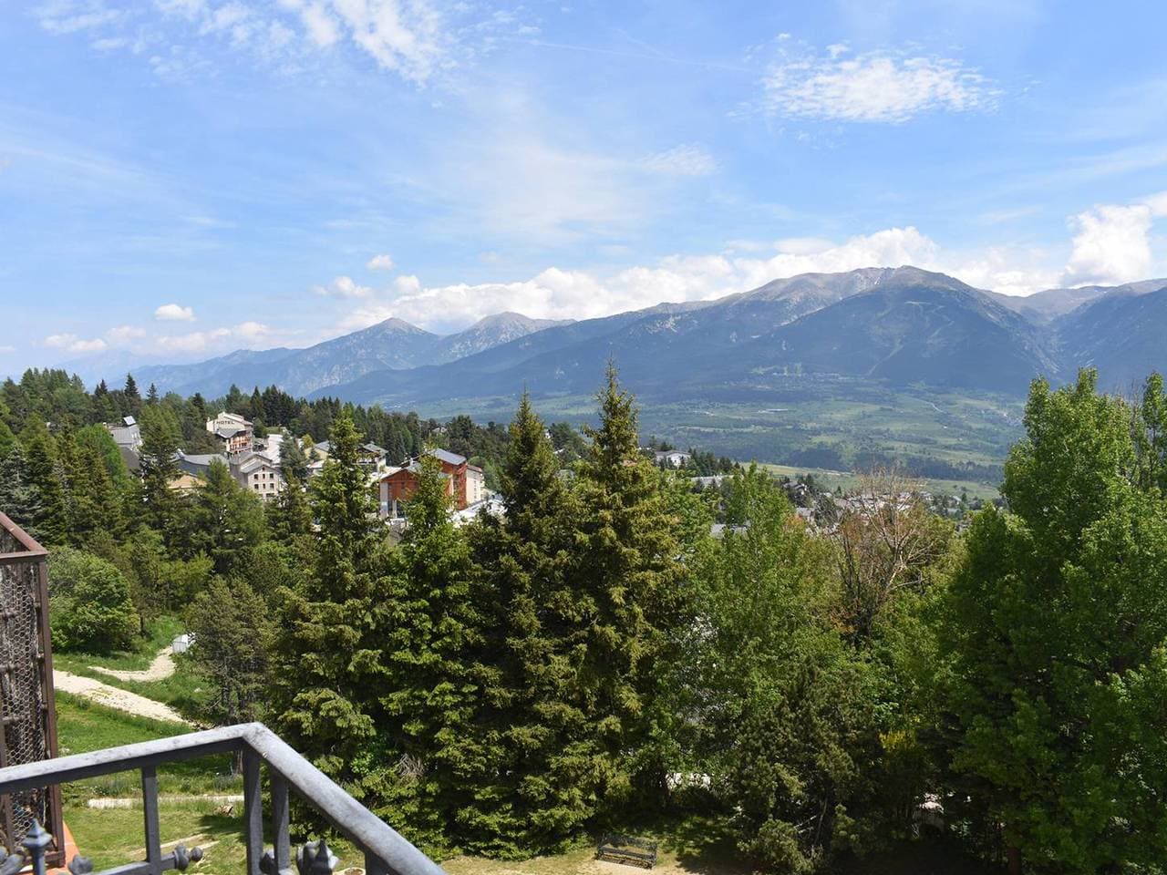 Foto 9 von 10: Art-Déco-Studio in Font-Romeu mit Pyrenäenblick