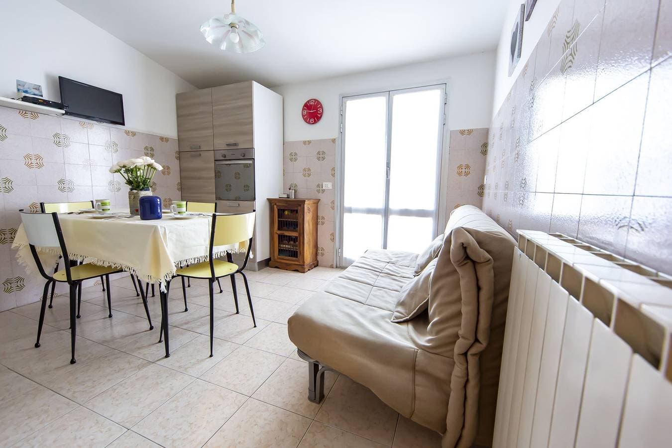 Foto 8 von 23: Ferienwohnung für 4 Personen mit Balkon
