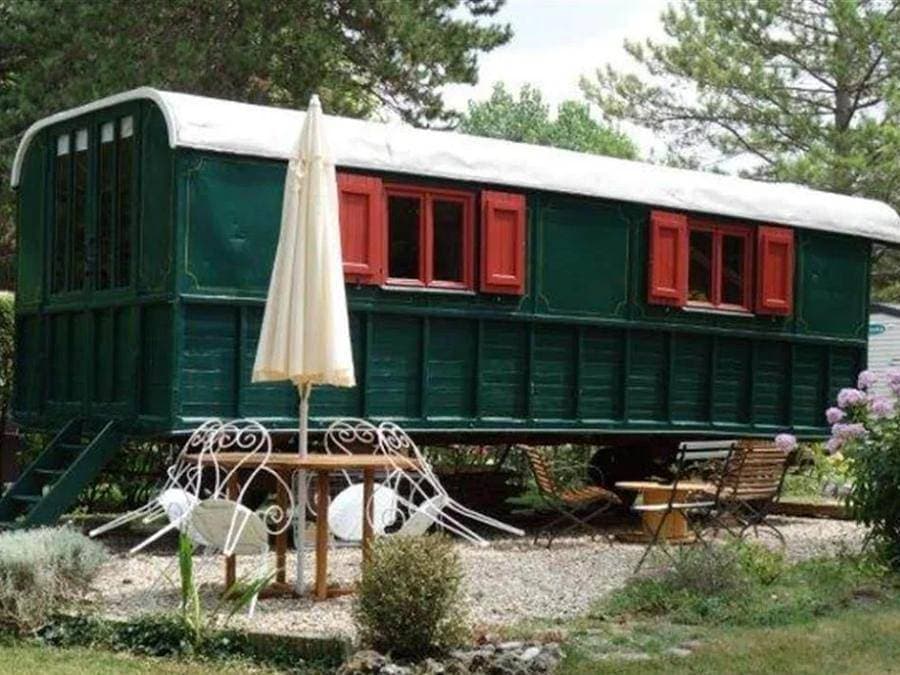 Foto 6 von 23: Camping Chateau de Bouafles - Unterkunft 2 personen - Dk'bane
