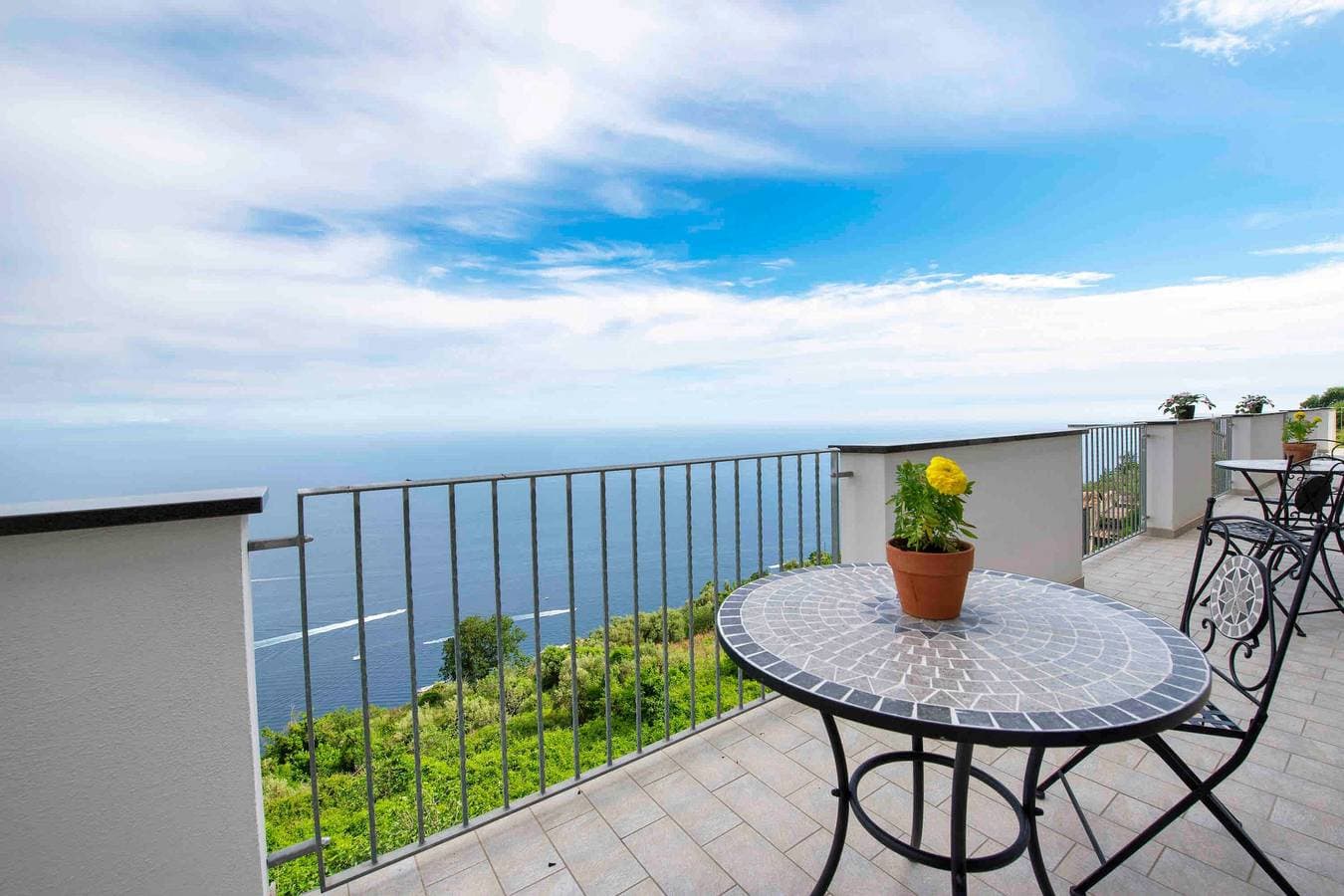 Foto 9 von 40: Coastal Escape – Villa mit Panorama-Terrasse an der Amalfiküste