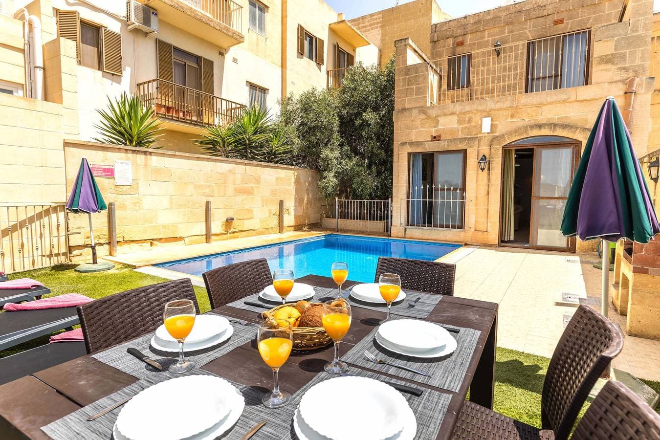 Villa 1