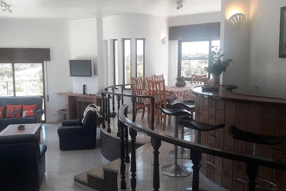 Foto 6 von 30: Schöne private Villa mit großem privatem Pool, nahe am Strand