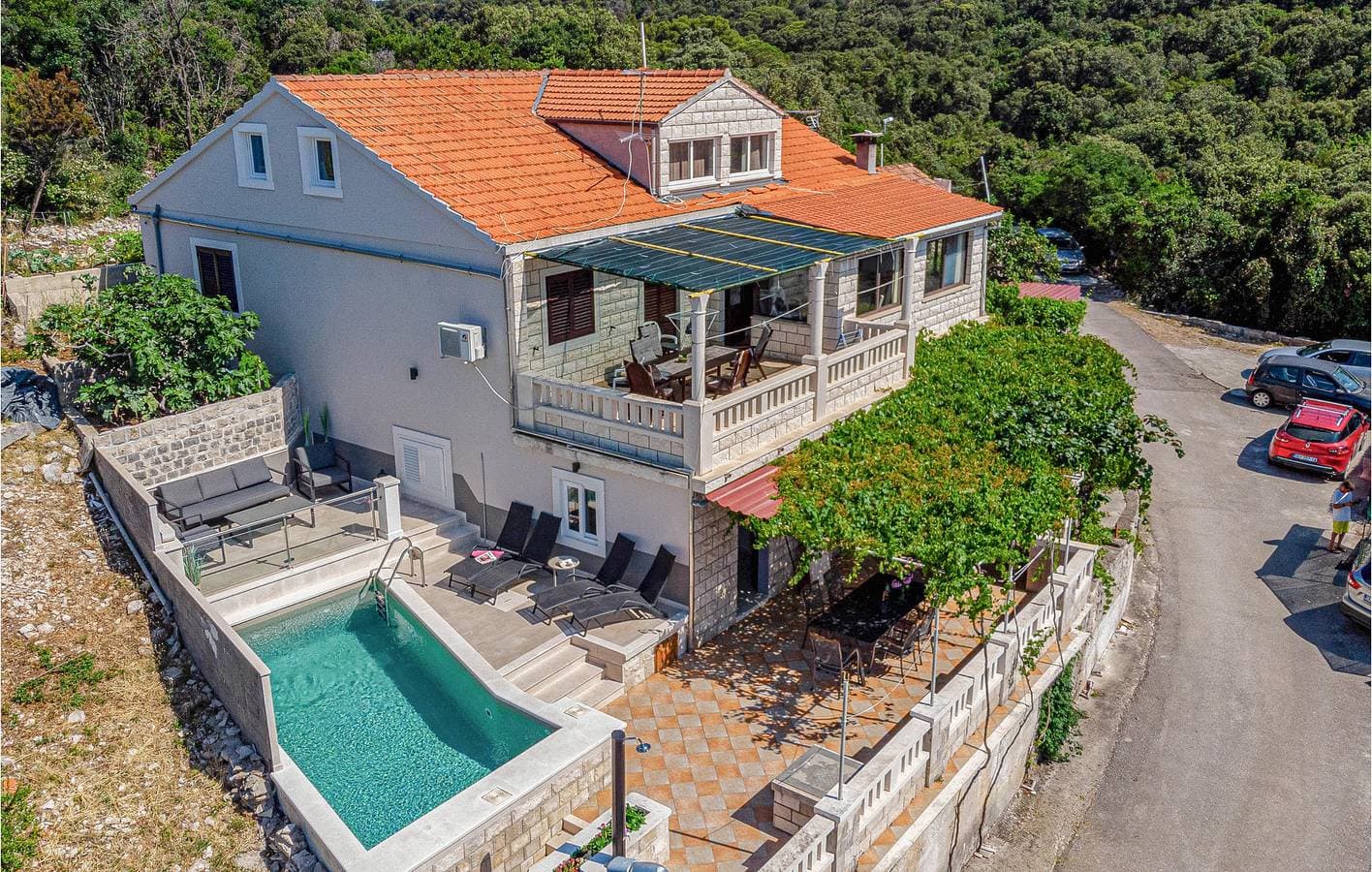 Reizende 2-Zimmer-Wohnung mit Pool, Terrasse und in Strandnähe 1