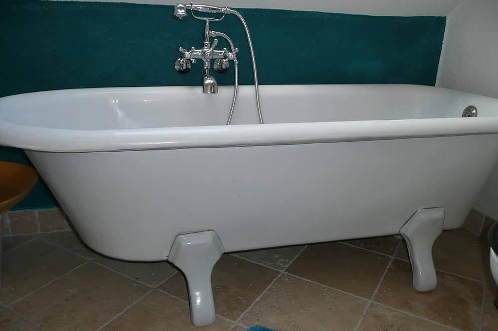 Foto 6 von 19: Einzigartige großzügige Wohnung im grünen